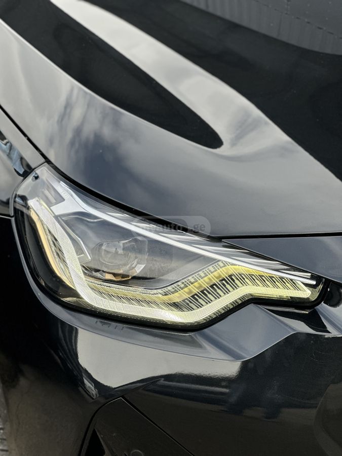 BMW 230i 2023 — миниатюра 10