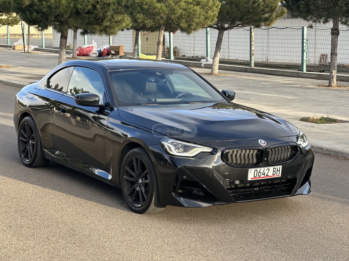 BMW 230i 2023 — миниатюра 2