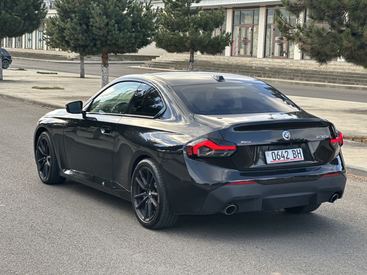 BMW 230i 2023 — миниатюра 6