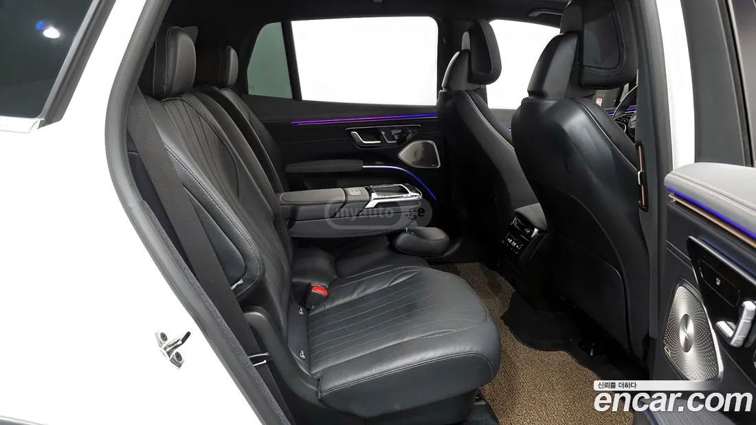 Mercedes-Benz EQS - фото 12