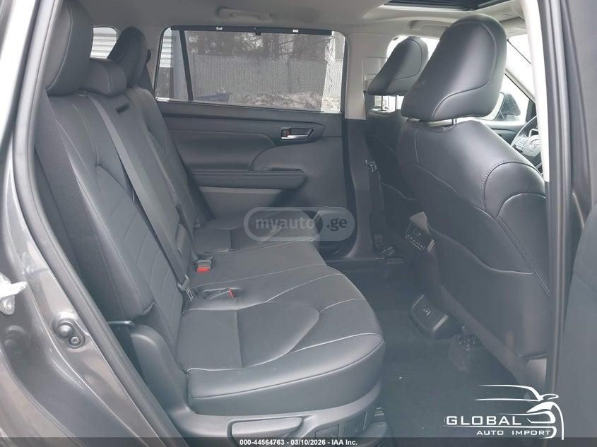 Toyota Highlander - фото 10