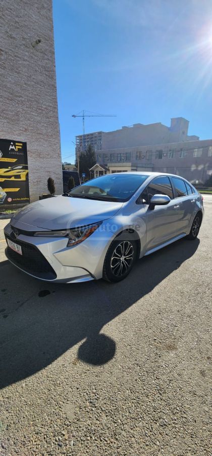 Toyota Corolla - фото 1