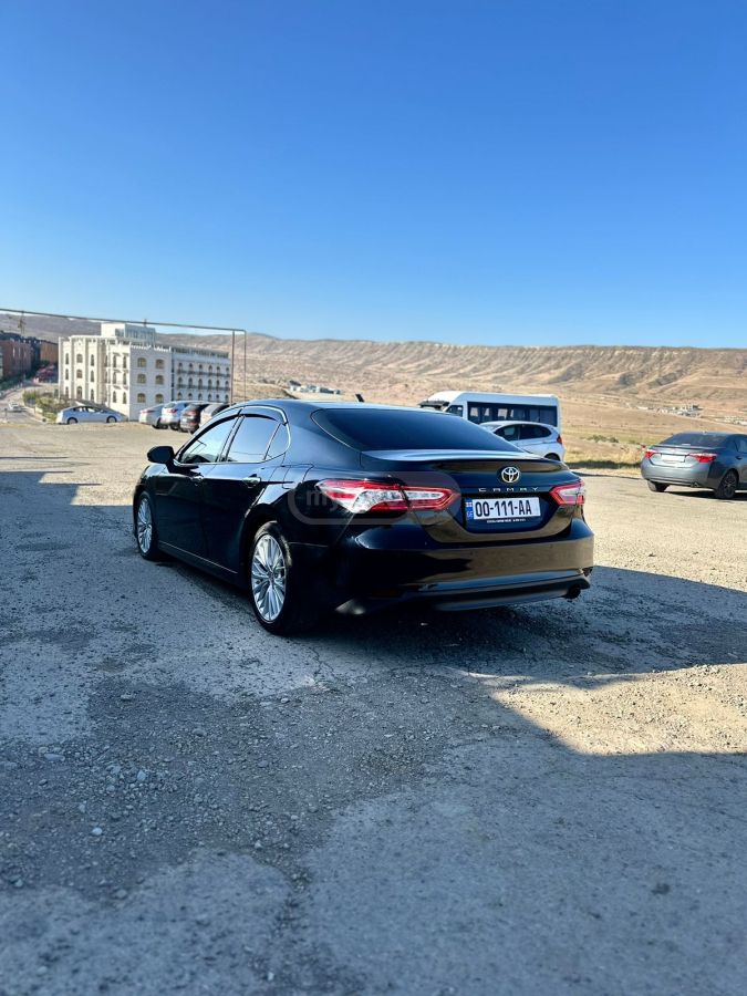 Toyota Camry - фото 4