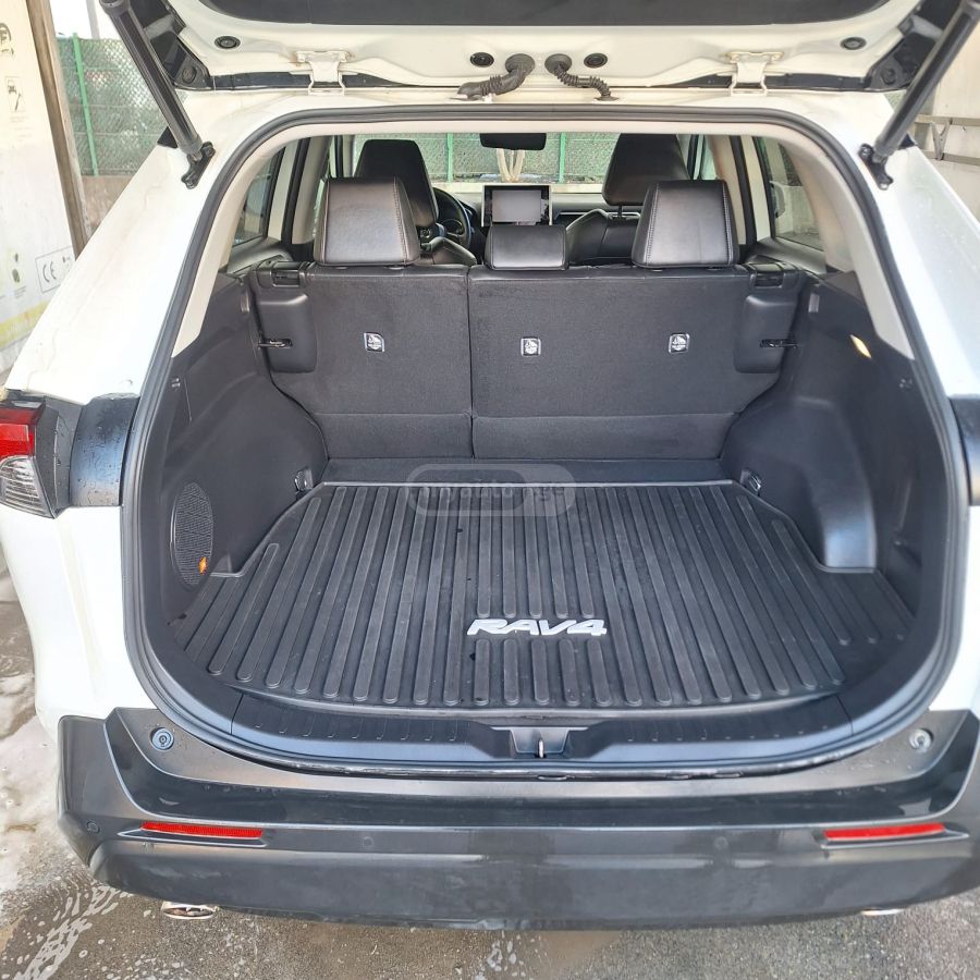 Toyota RAV 4 - фото 12