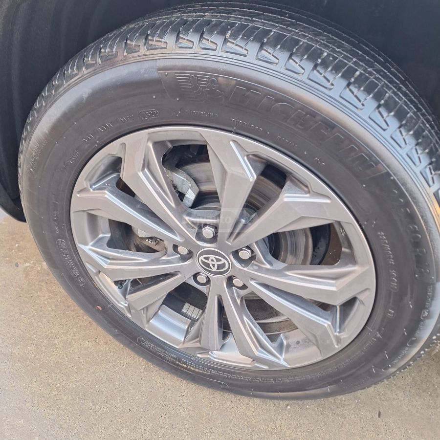 Toyota RAV 4 - фото 13