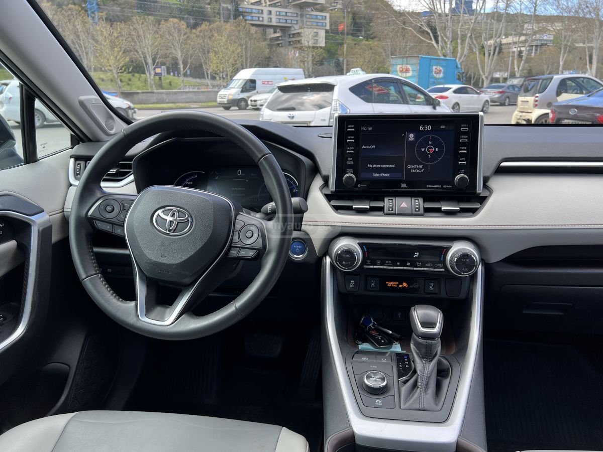 Toyota RAV 4 - фото 12