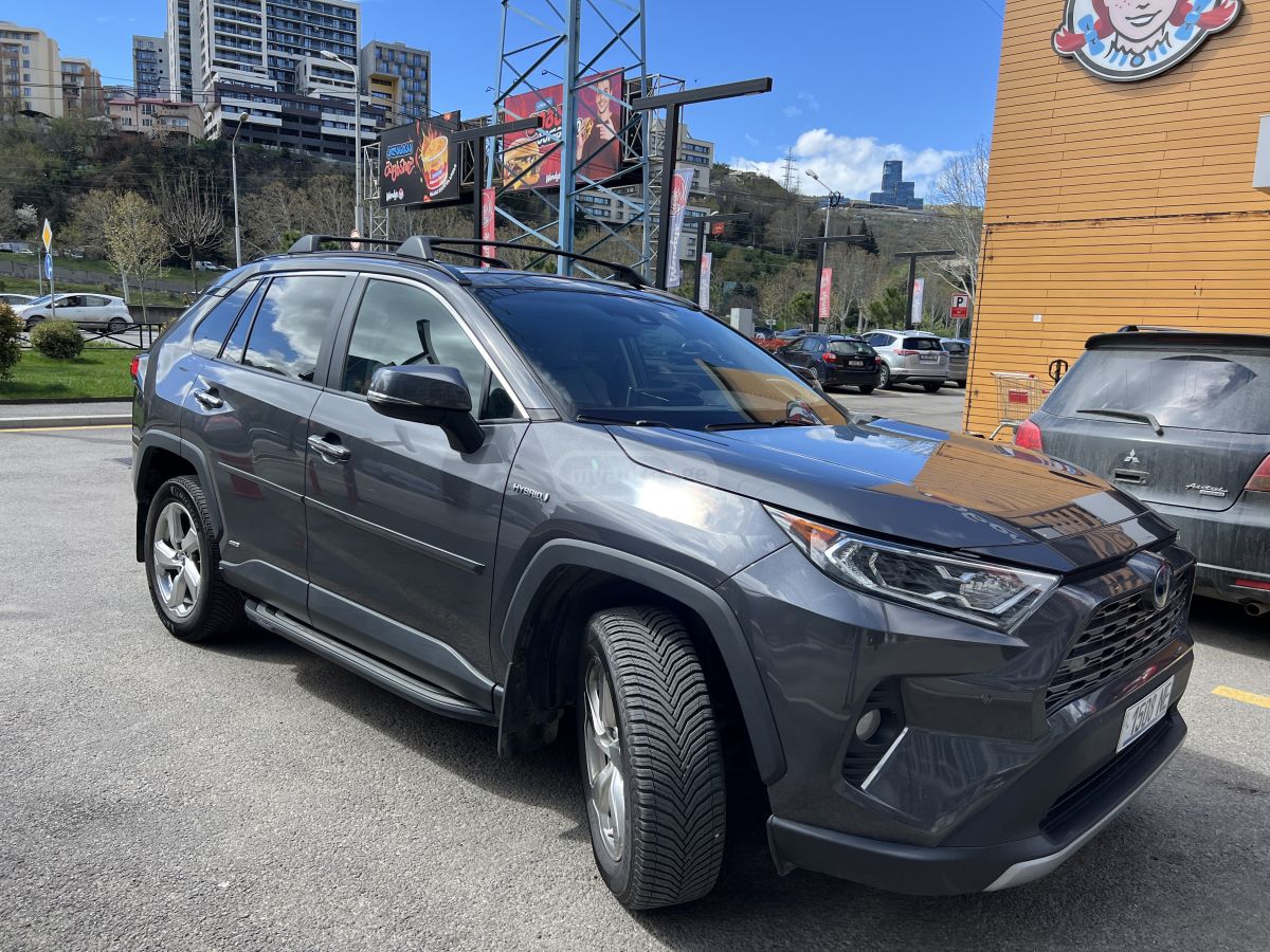 Toyota RAV 4 - фото 3