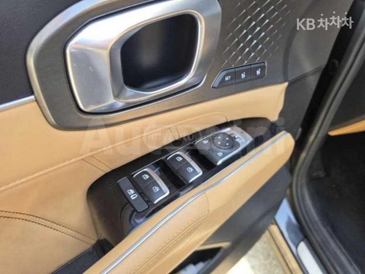 Kia Sorento - фото 5