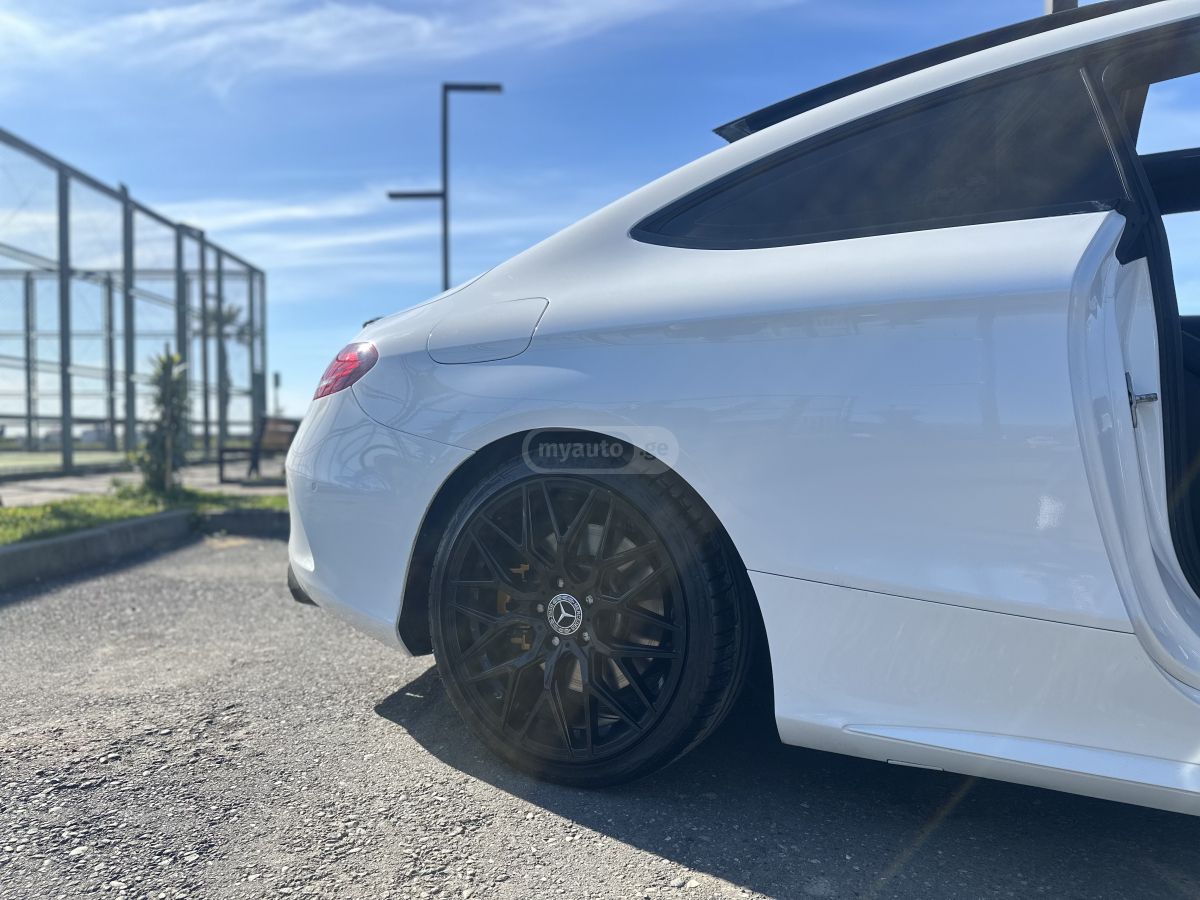 Mercedes-Benz C 43 AMG - фото 9