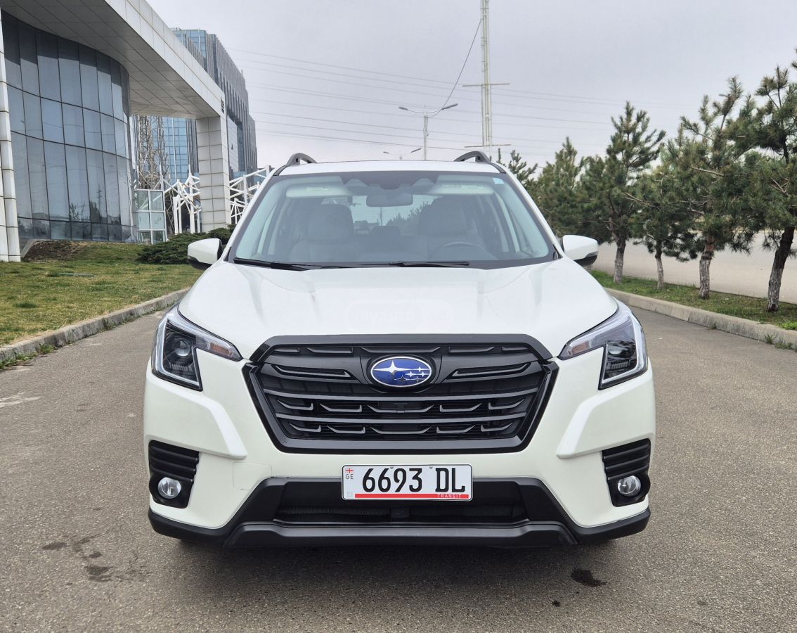 Subaru Limited 4dr All-Wheel Drive CV — миниатюра 2