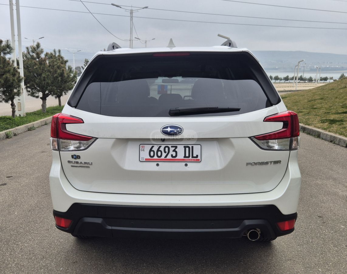 Subaru Limited 4dr All-Wheel Drive CV — миниатюра 5