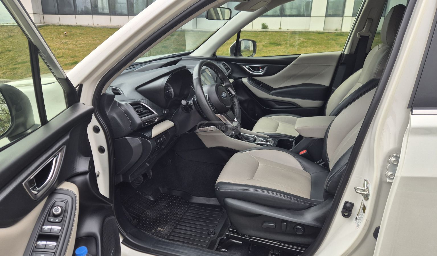 Subaru Limited 4dr All-Wheel Drive CV — миниатюра 7