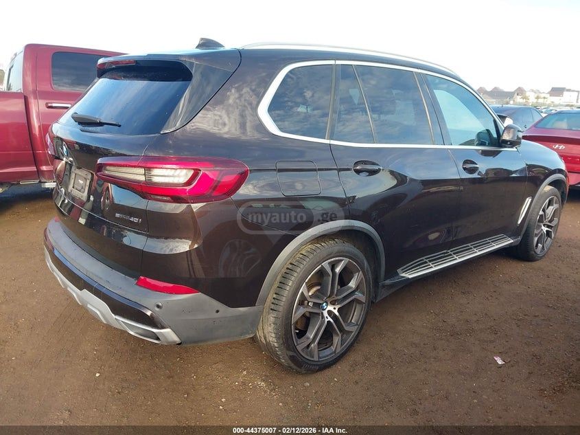 BMW X5 - фото 4
