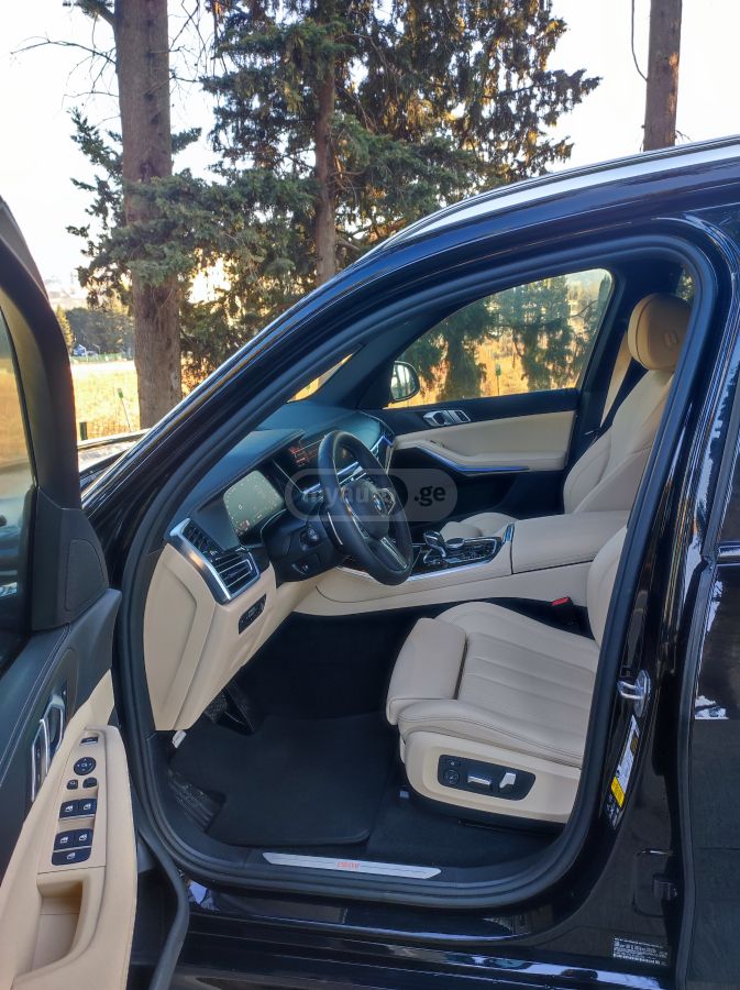 BMW  — миниатюра 8