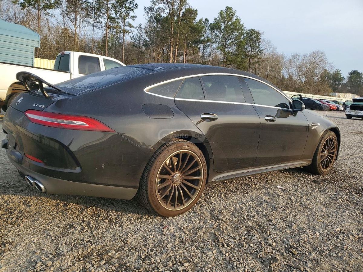 Mercedes-Benz AMG GT 53 - фото 2