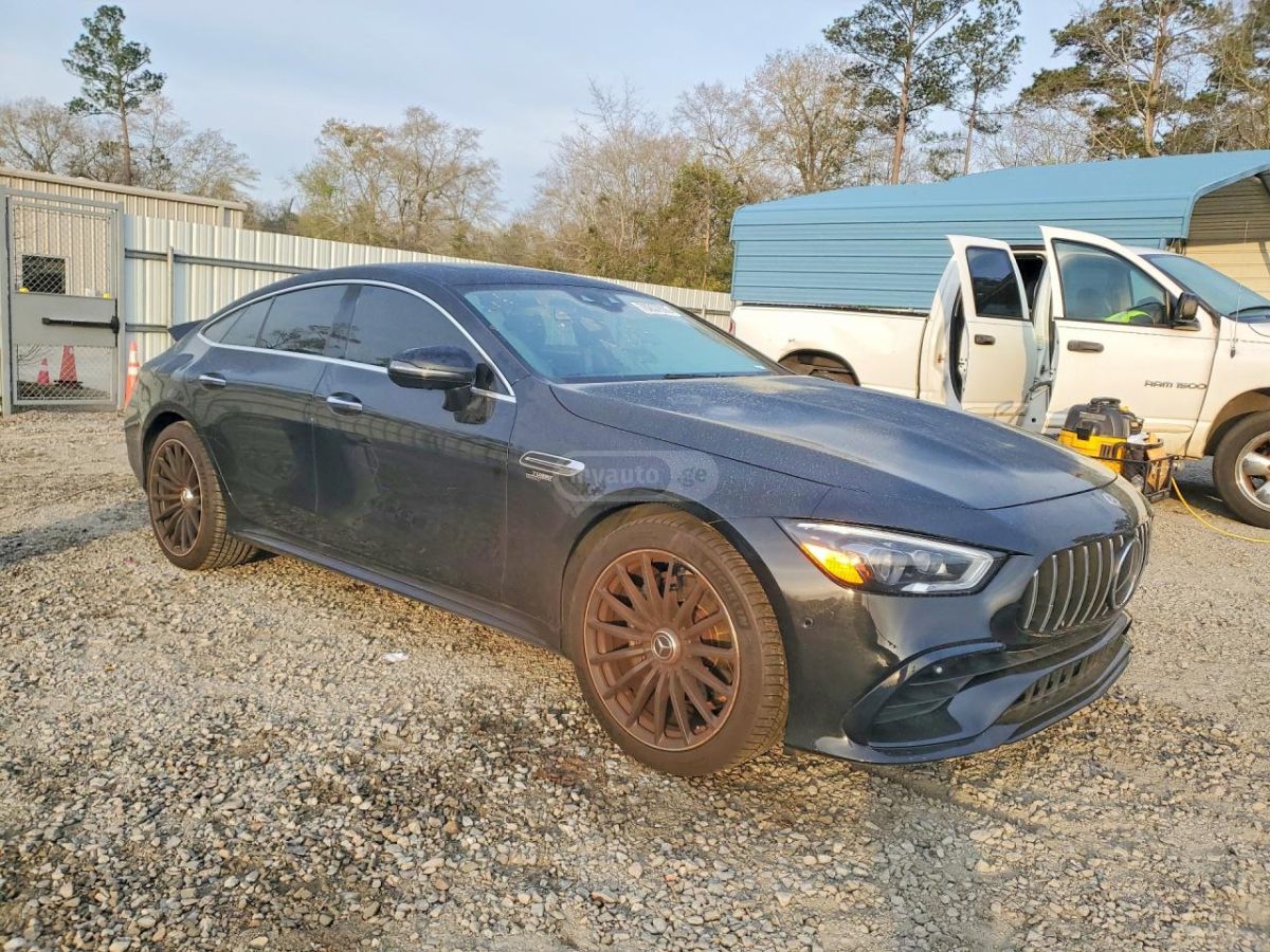 Mercedes-Benz AMG GT 53 - фото 4