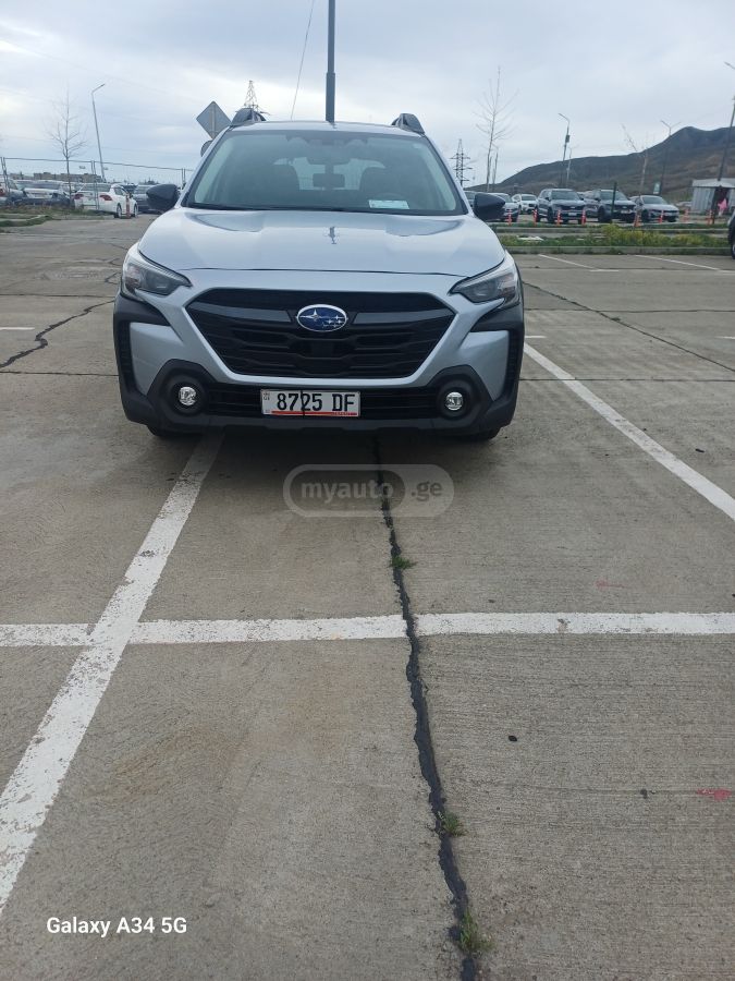 Subaru Outback - фото 2