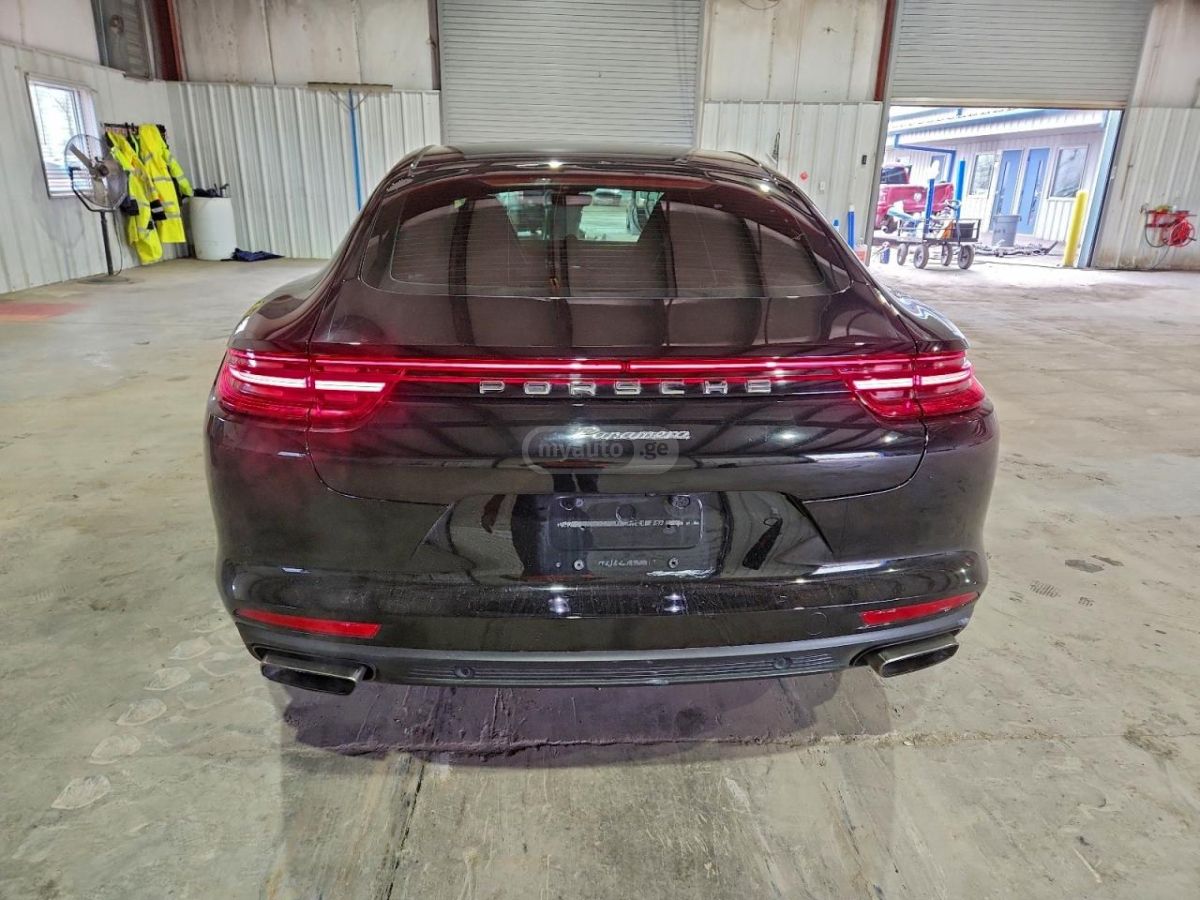 Porsche Panamera - фото 6