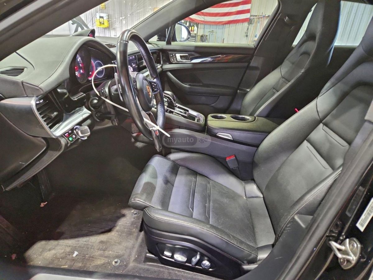 Porsche Panamera - фото 7