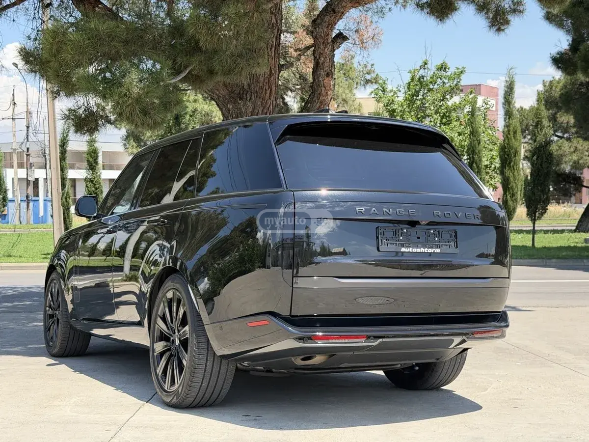 نمای دیگر Land Rover 2022