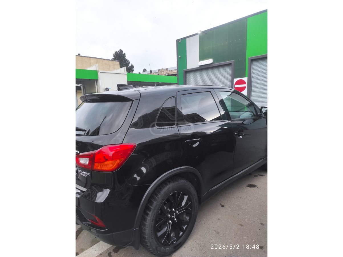 Mitsubishi Outlander Sport - фото 2