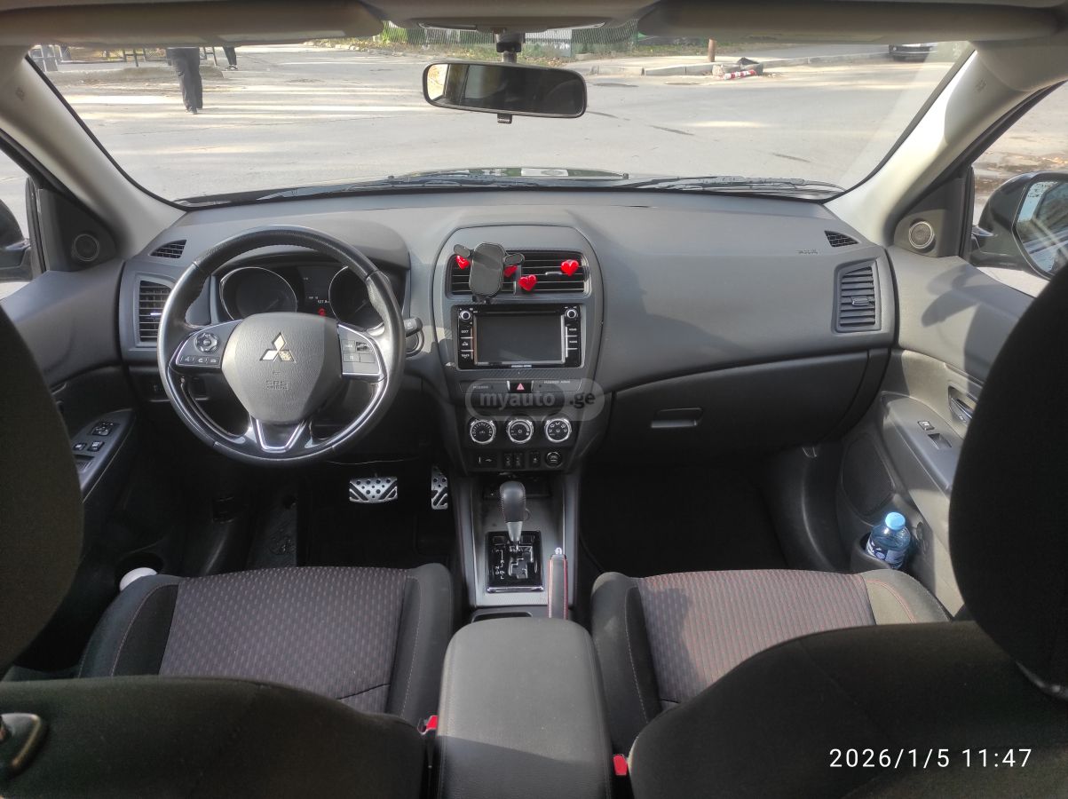 Mitsubishi Outlander Sport - фото 7