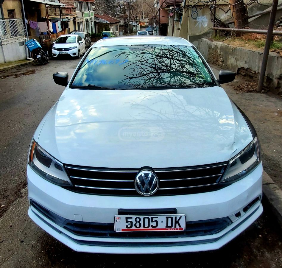 Volkswagen Jetta - фото 1