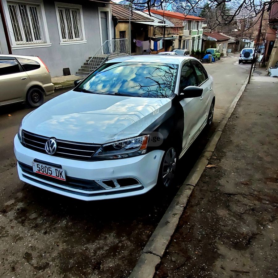 Volkswagen Jetta - фото 2