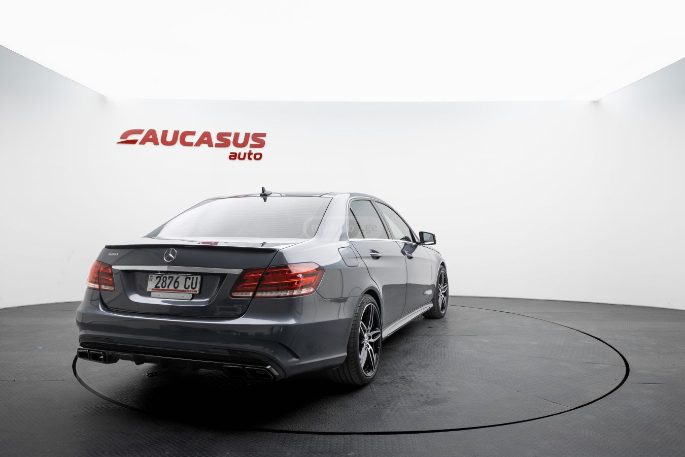 Mercedes-Benz E 400 - фото 4