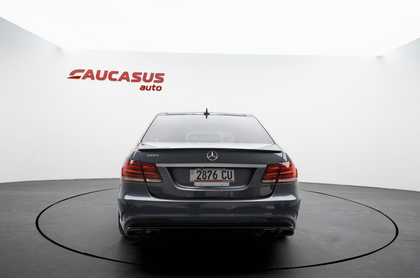 Mercedes-Benz E 400 - фото 5