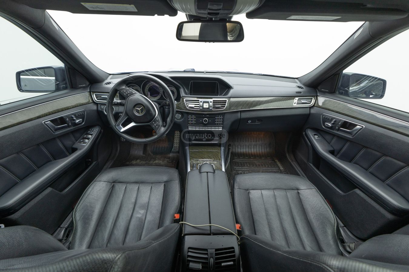 Mercedes-Benz E 400 - фото 9