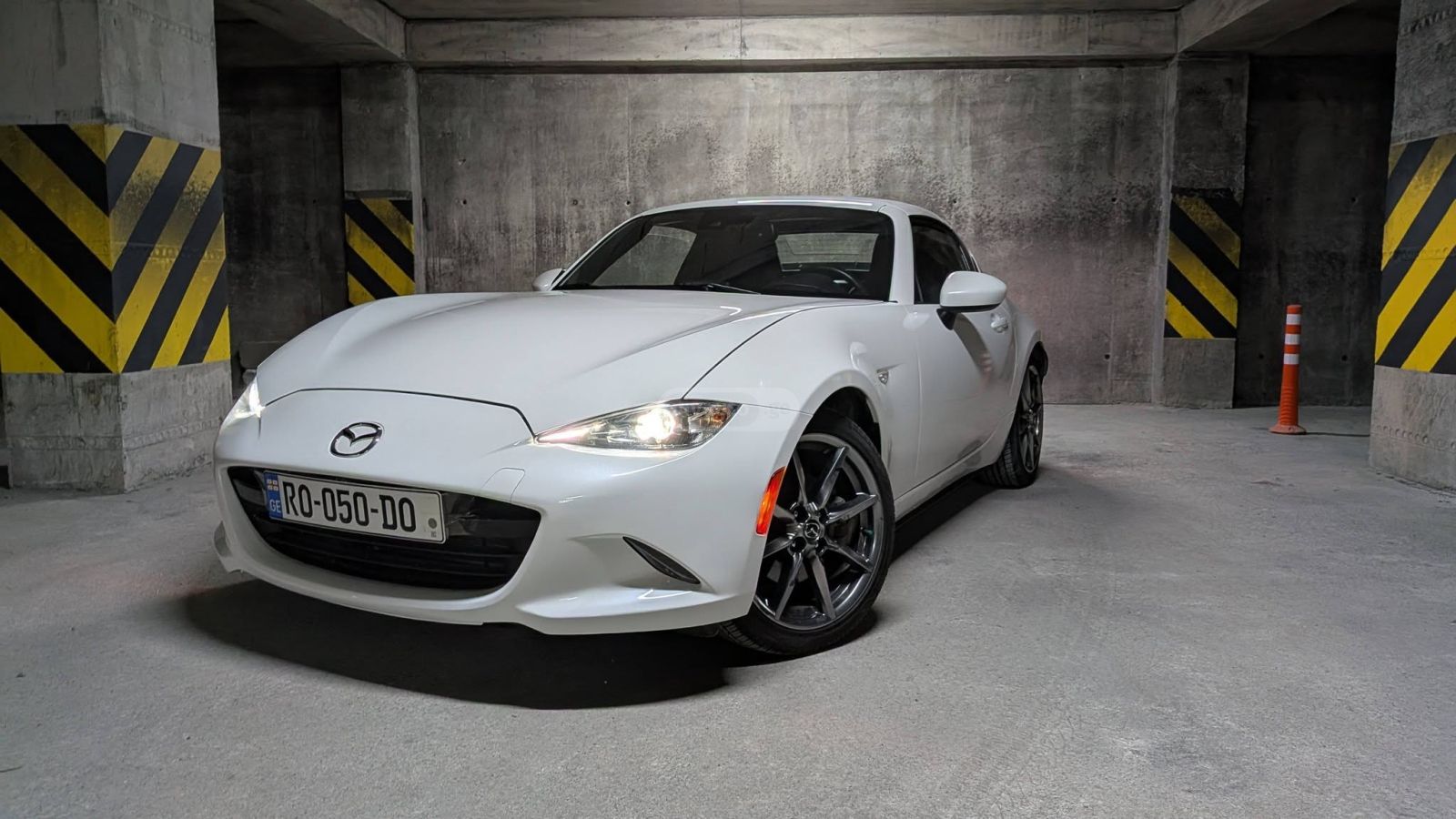 Mazda MX-5 - фото 1