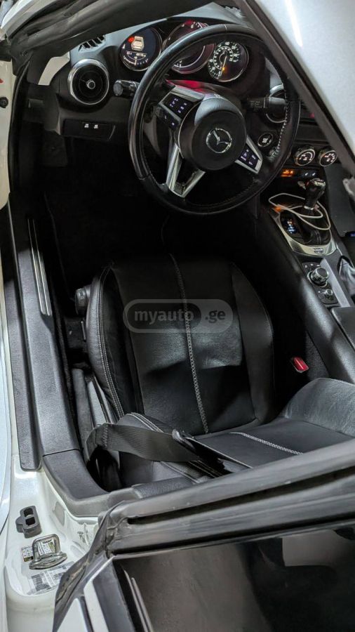 Mazda MX-5 - фото 5