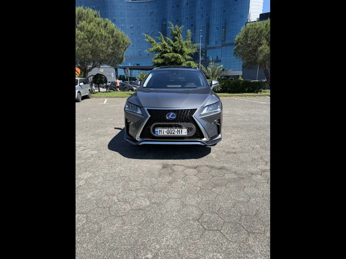 نمای دیگر Lexus Base 4dr All-wheel Drive CVT 2016