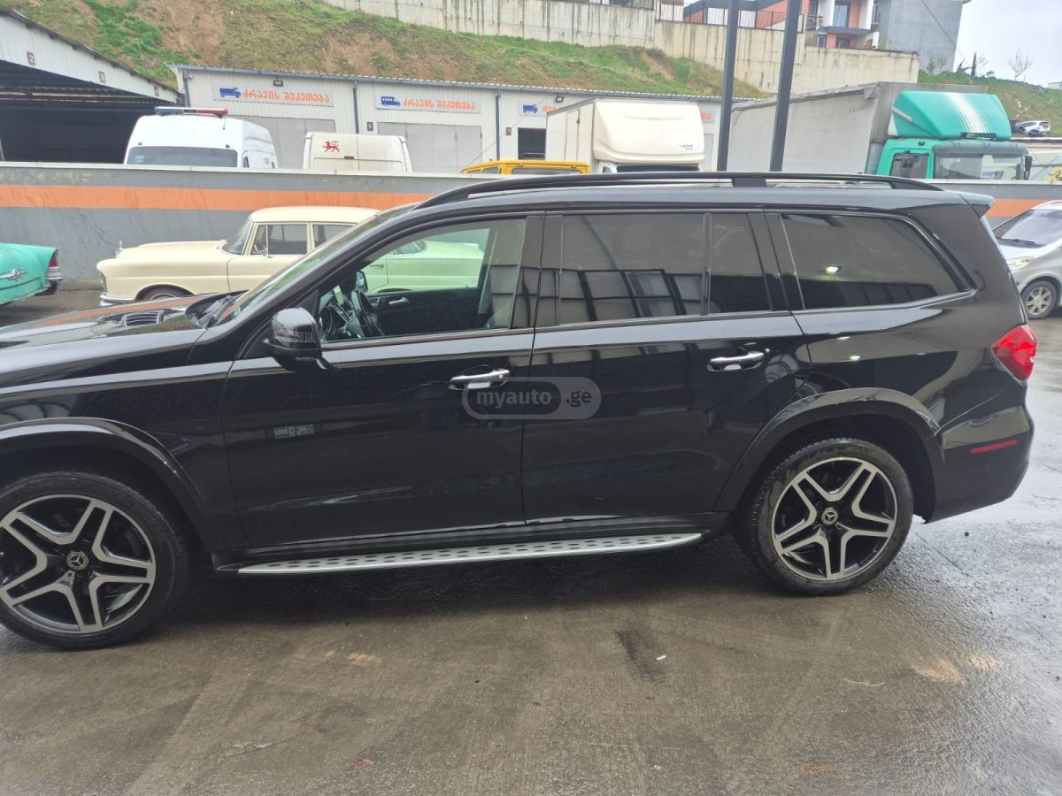 Mercedes-Benz GLS 550 - фото 2