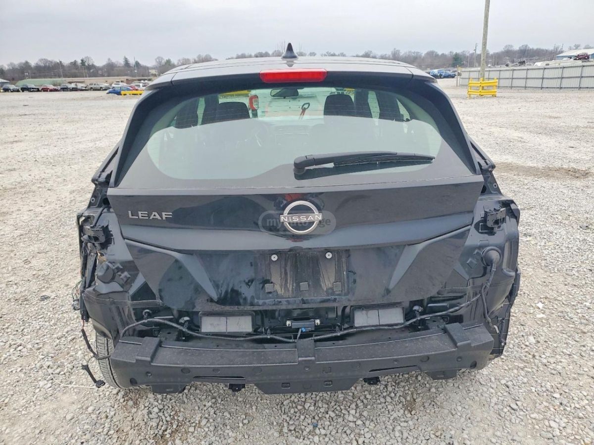 Nissan Leaf - фото 6