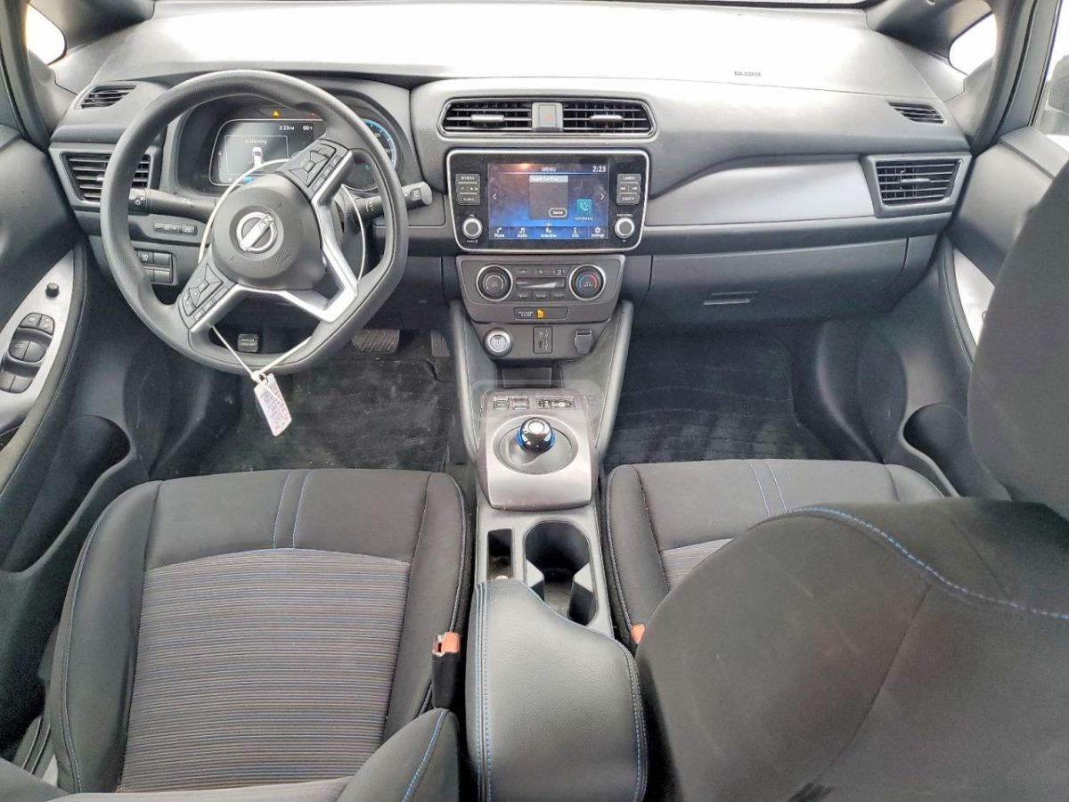 Nissan Leaf - фото 7