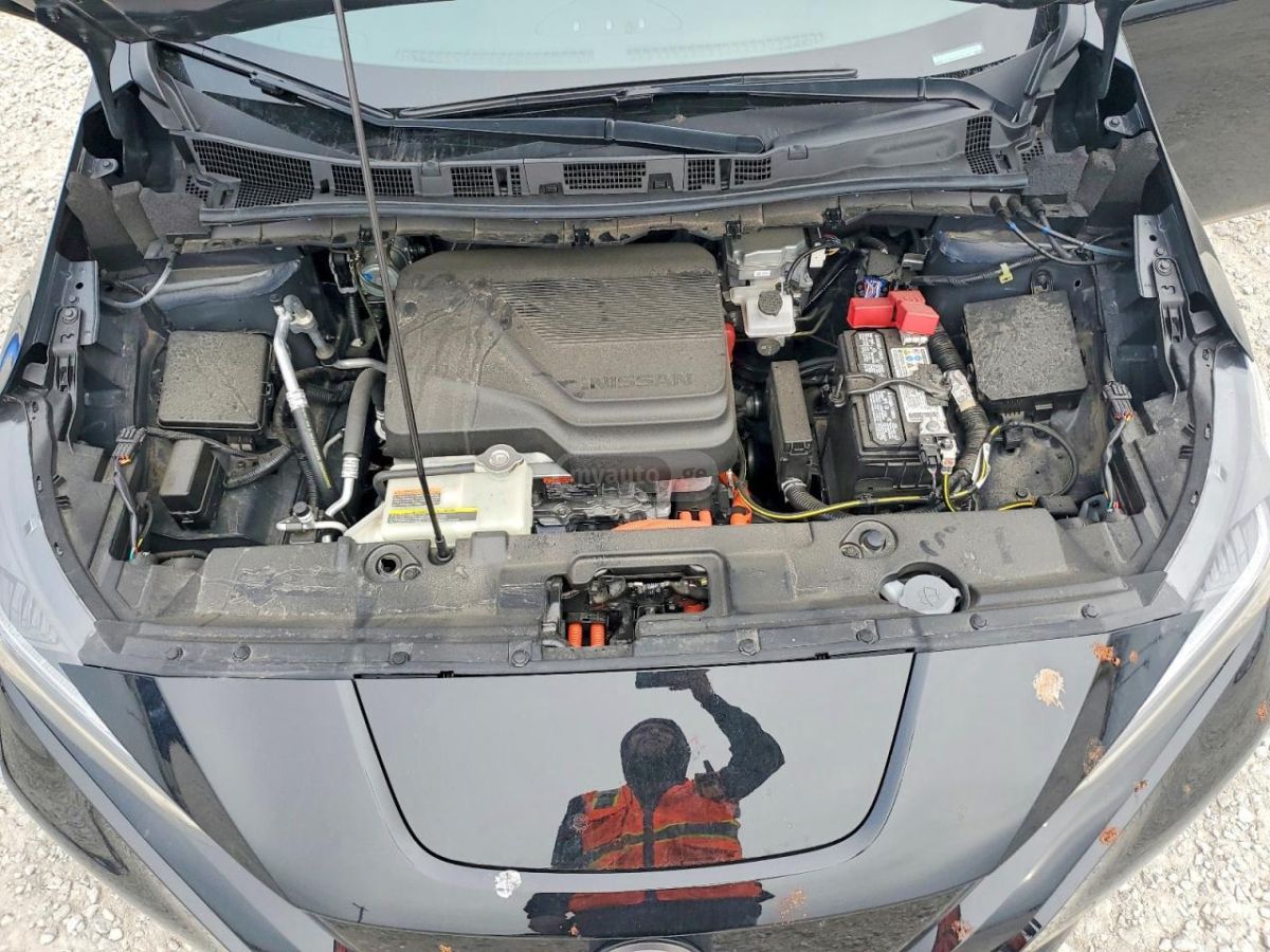 Nissan Leaf - фото 8