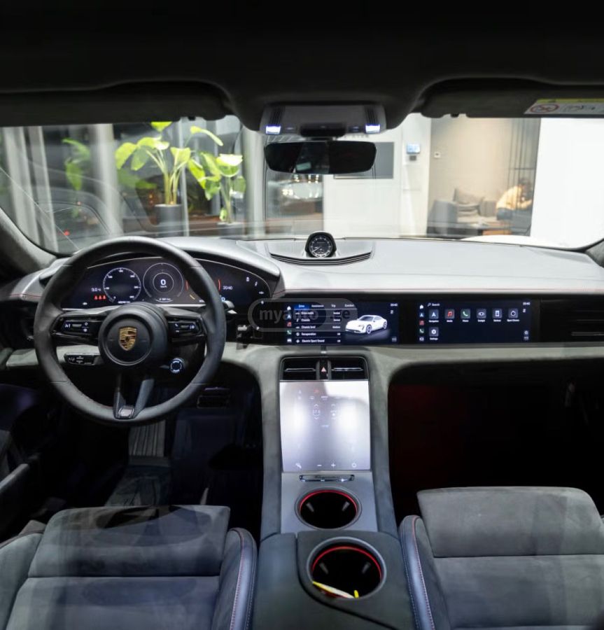 Porsche Taycan Turbo - фото 3