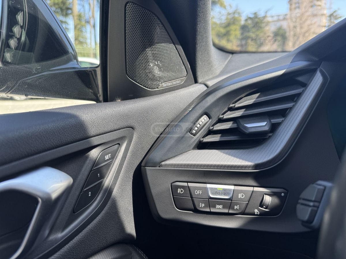 BMW i xDrive 4dr All-Wheel Drive A — миниатюра 12