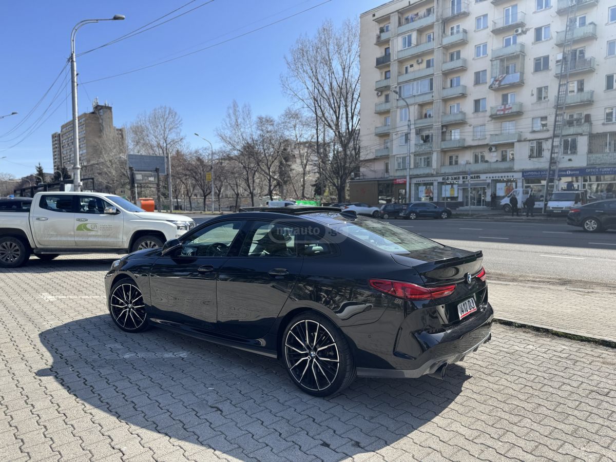 BMW i xDrive 4dr All-Wheel Drive A — миниатюра 2