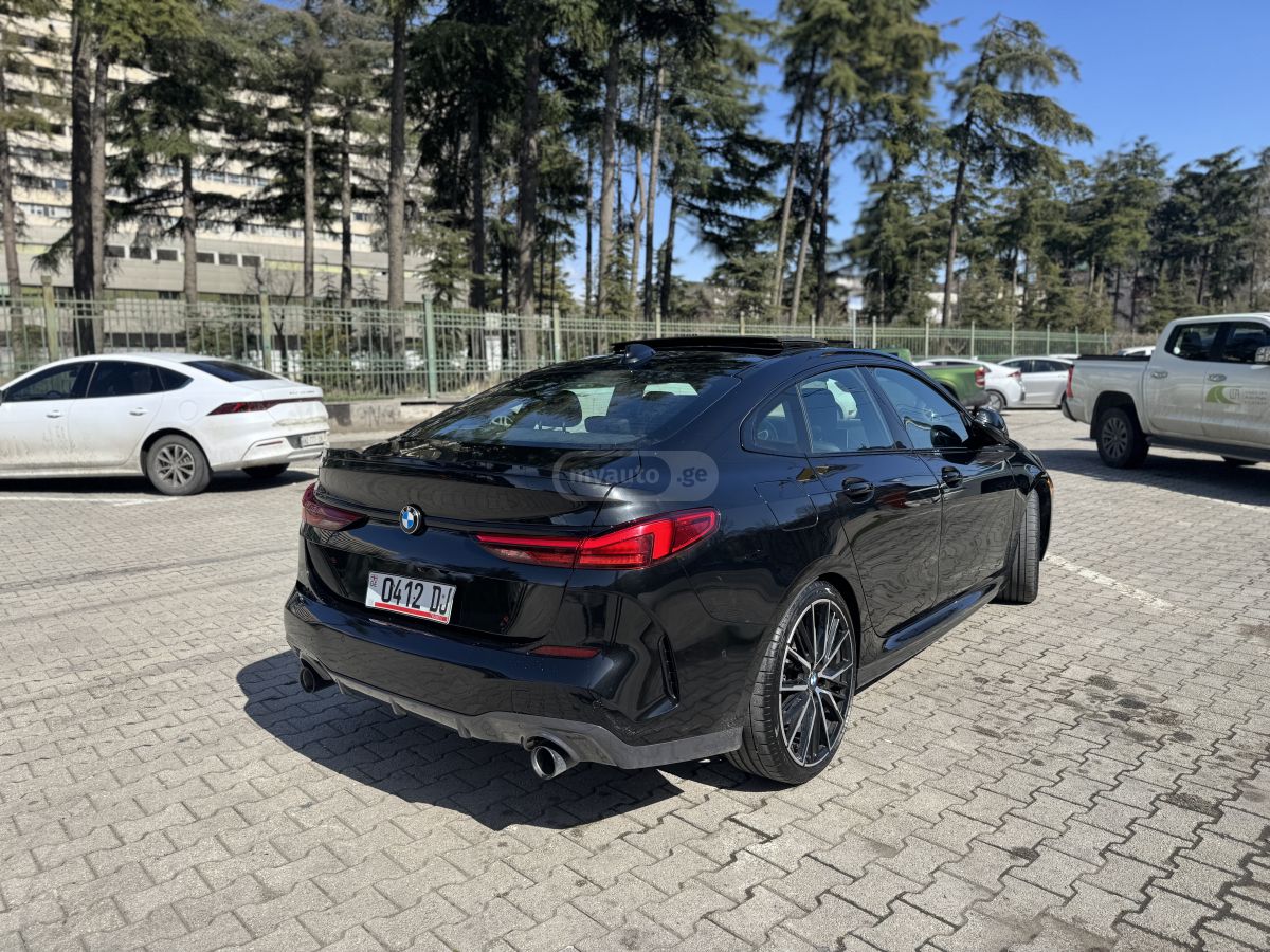 BMW i xDrive 4dr All-Wheel Drive A — миниатюра 4