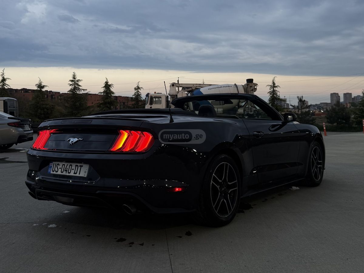Ford Mustang - фото 6