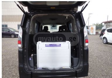 Nissan Serena - фото 3