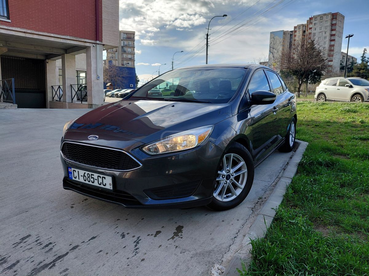Ford Focus - фото 2