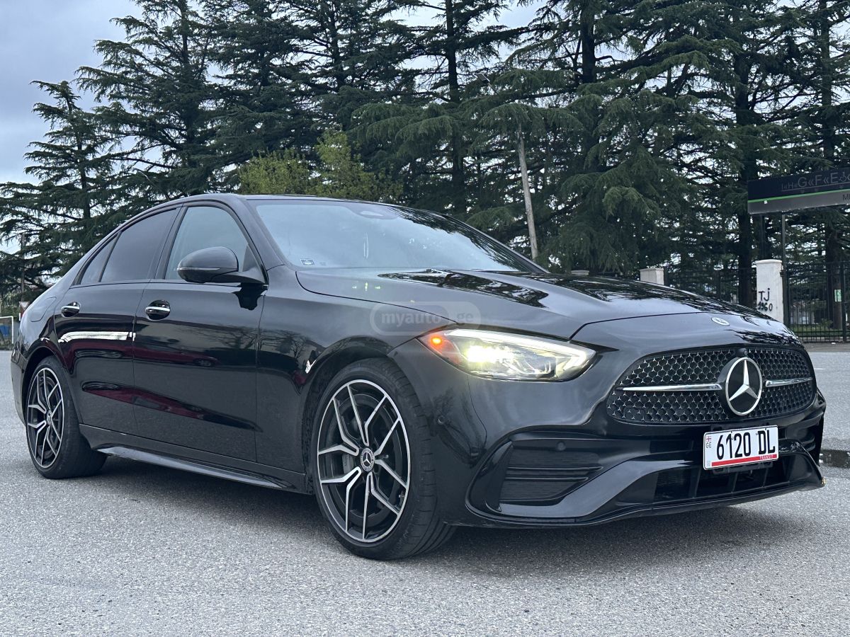 Mercedes-Benz C 300 - фото 1