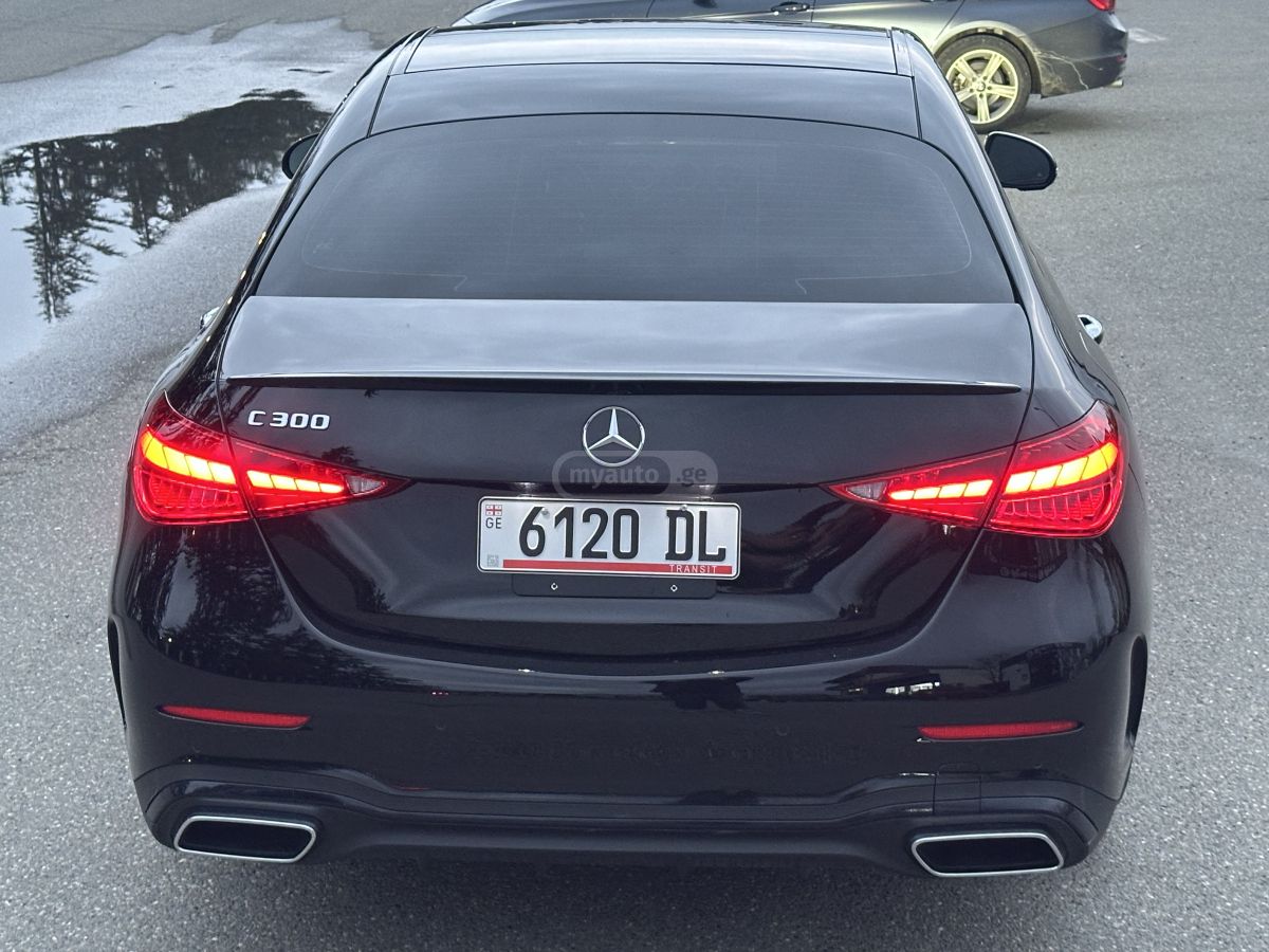 Mercedes-Benz C 300 - фото 12