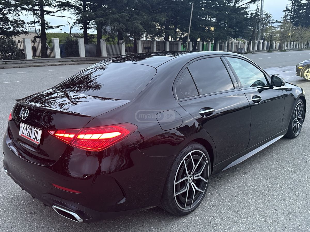 Mercedes-Benz C 300 - фото 14