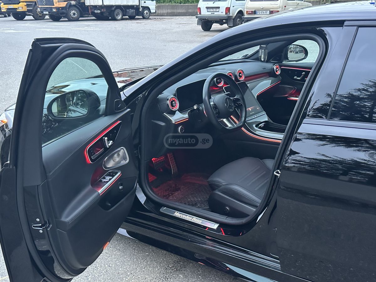 Mercedes-Benz C 300 - фото 8