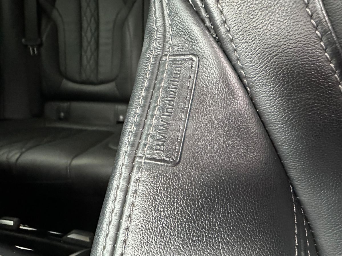 BMW xDrive40i 4dr All-Wheel Drive — миниатюра 11